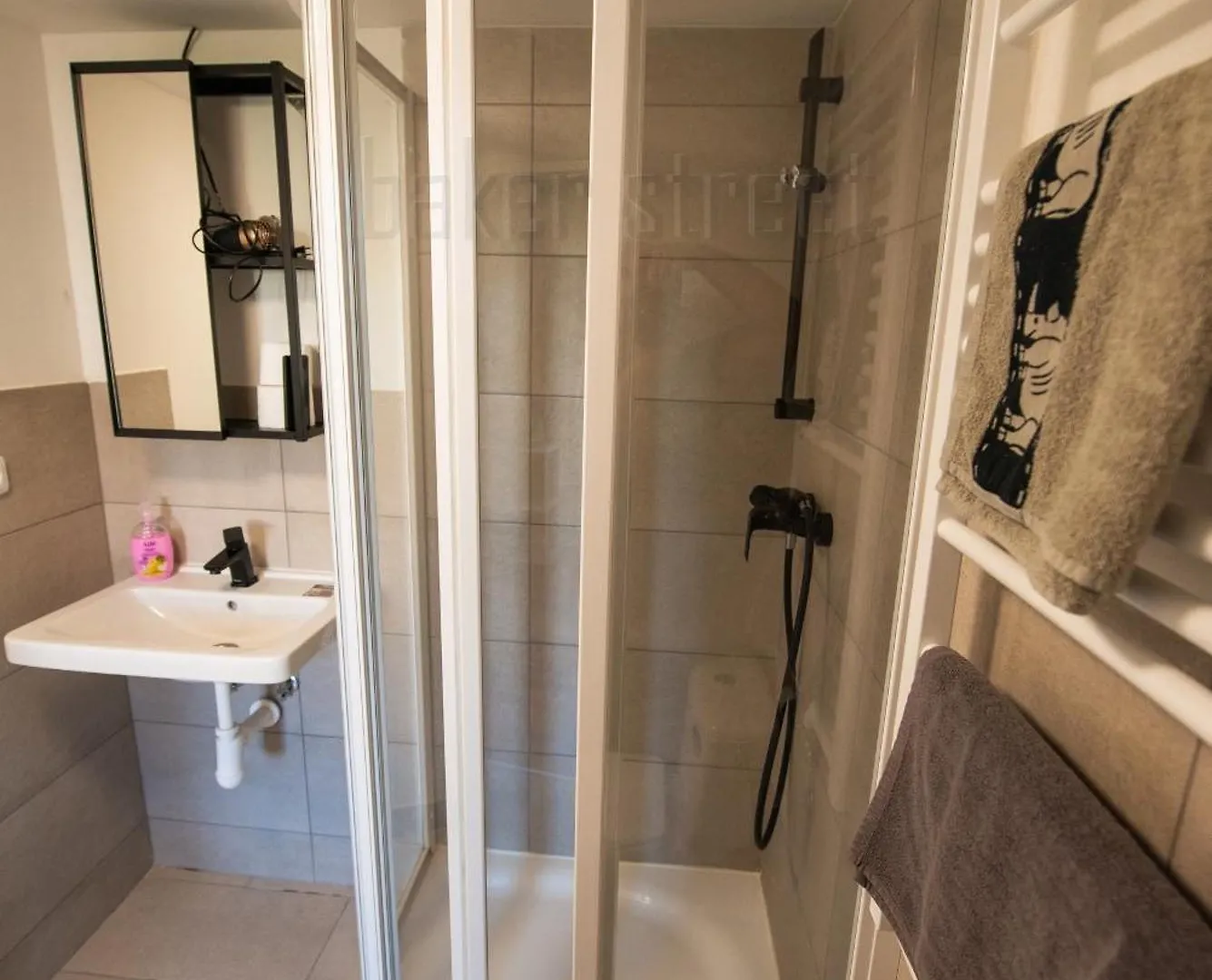 Stylish Apartment With Bunk Bed 布拉格